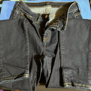 Curvy True Skinny Jeana